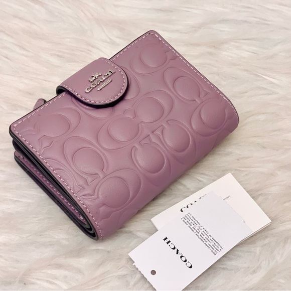 NWT COACH CZ341 Medium Corner Zip Wallet in Signature Leather Jasmine - Picture 10 of 12